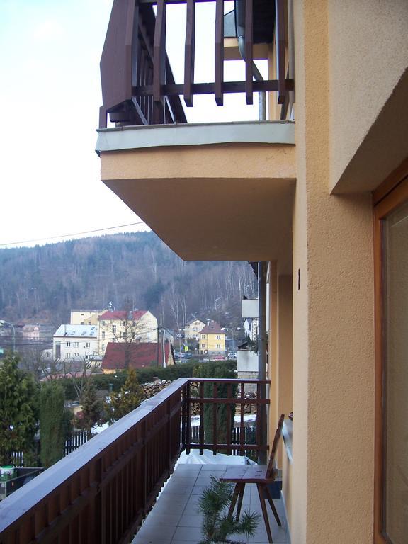Penzion Havaj Karlovy Vary Exterior foto
