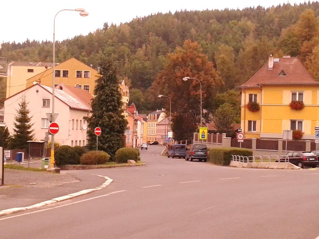 Penzion Havaj Karlovy Vary Exterior foto